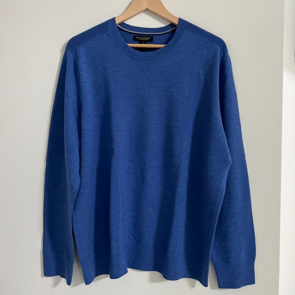 Banana Republic Extra Fine Merino Wool Crewneck Sweater — Blue, Men's XL